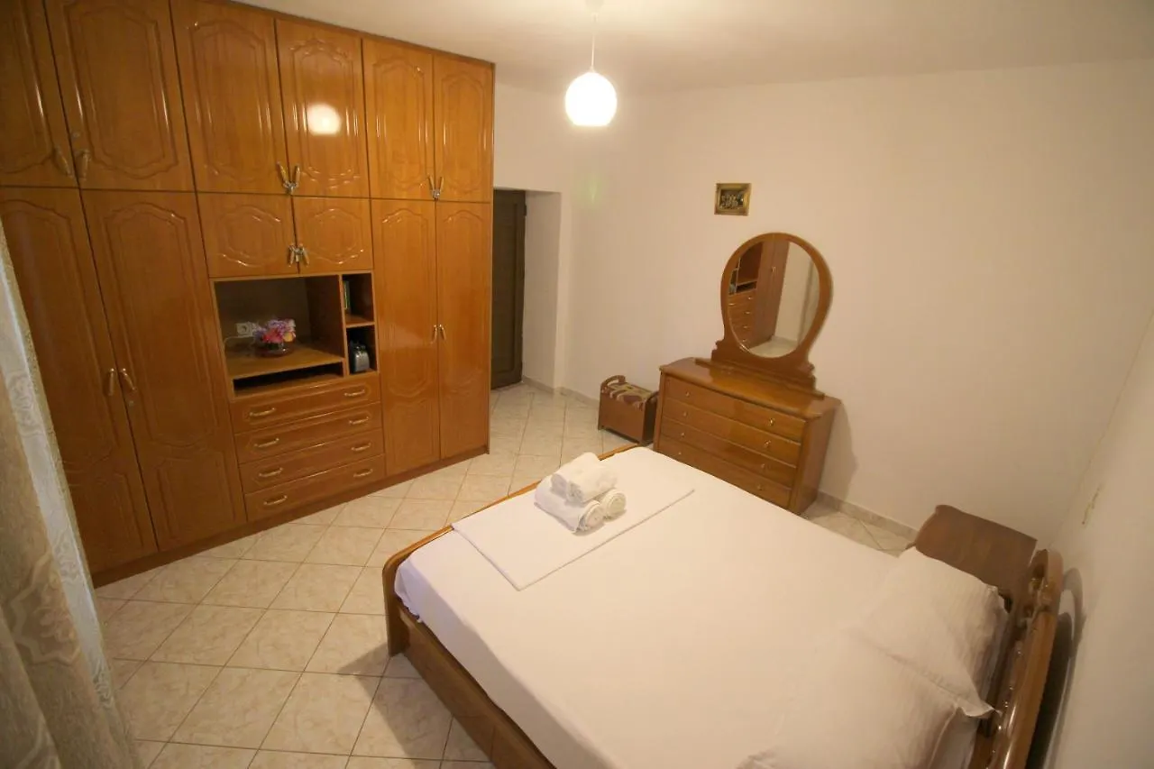 Vila Agushi Ksamil